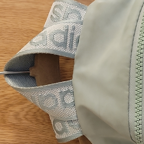 Adidas Linear II Mini Backpack - Picture 3 of 9